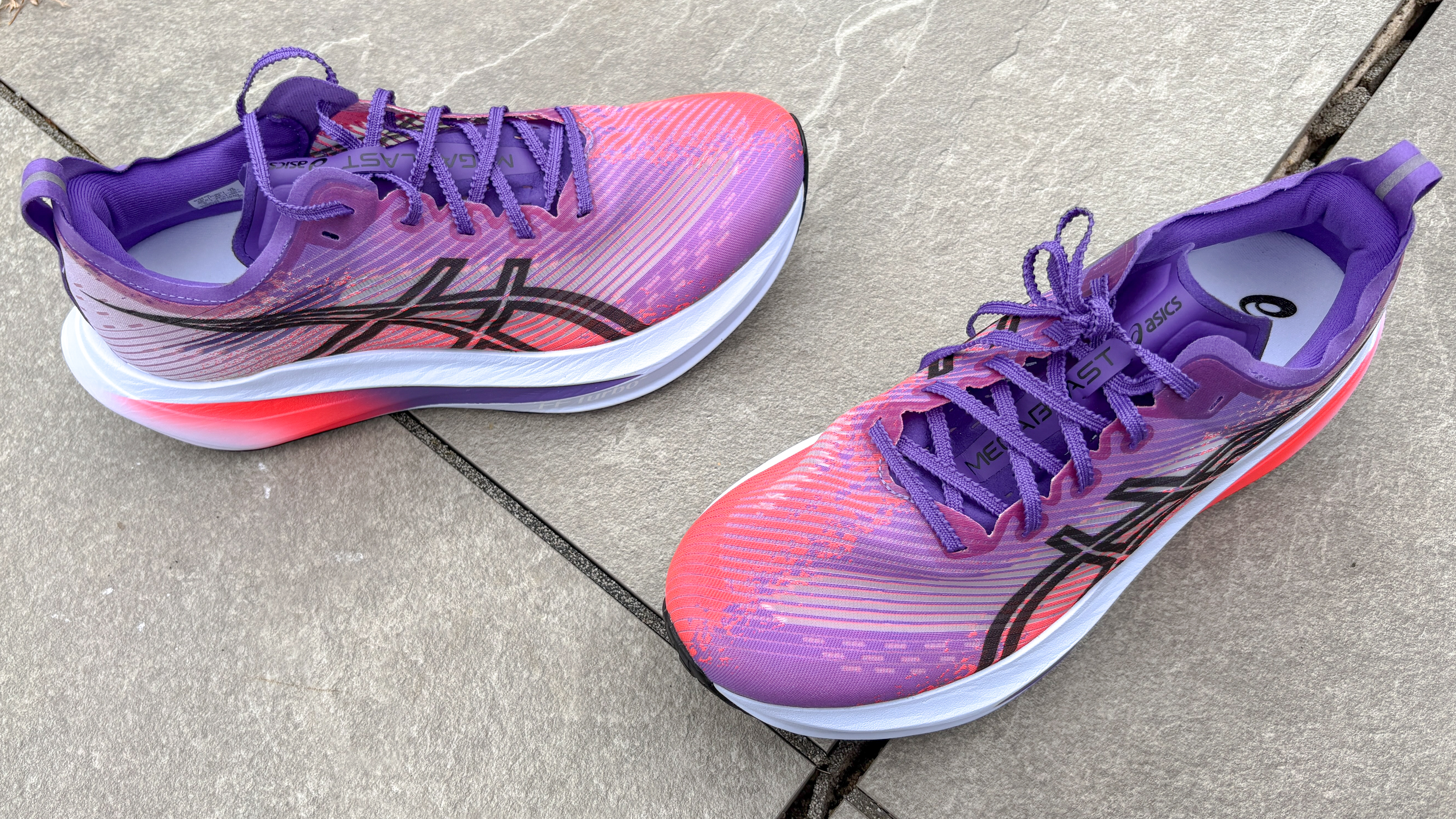 ASICS Megablast
