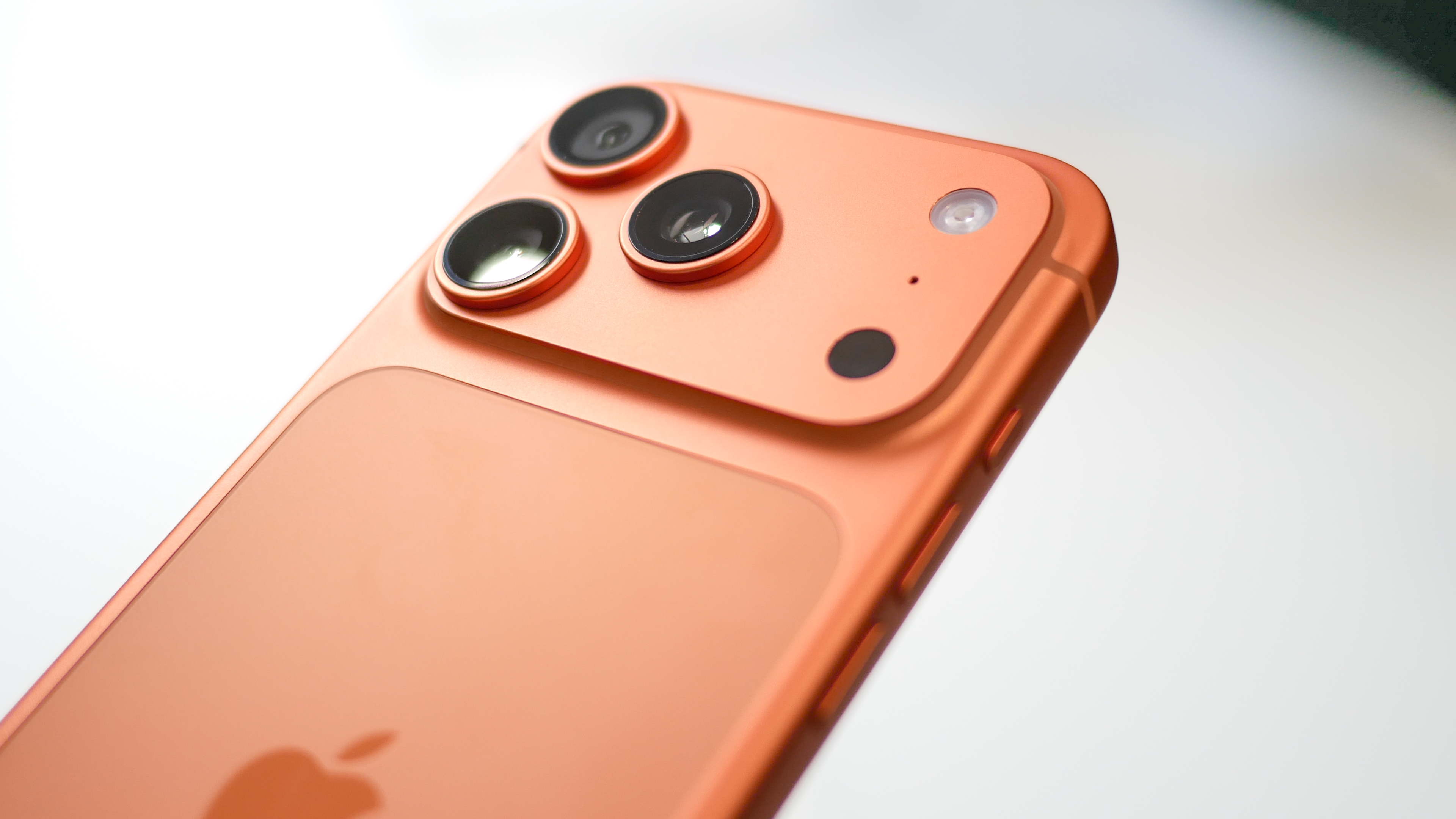 iPhone 17 Pro ו- Pro Max
