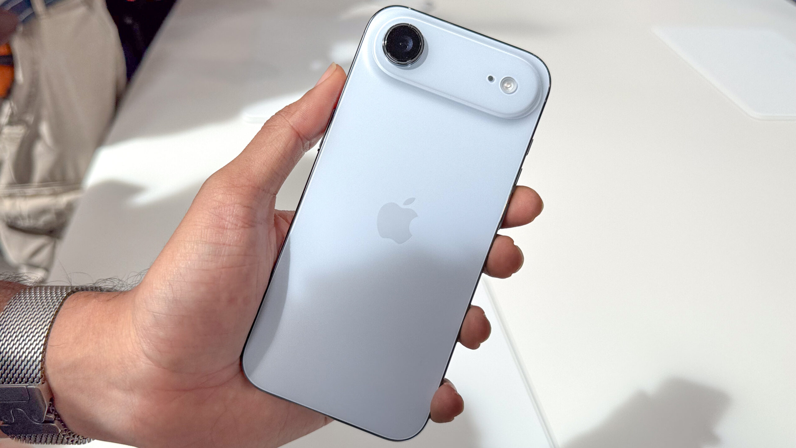 iPhone 17 Air hands-on