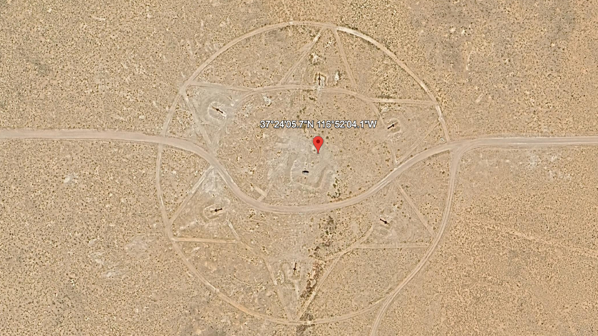 סמל מוזר ביצת חג הפסחא של Google Earth