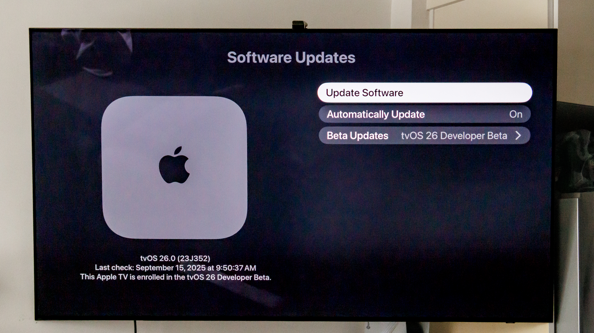 Apple TVOS 26 מסך הורדה