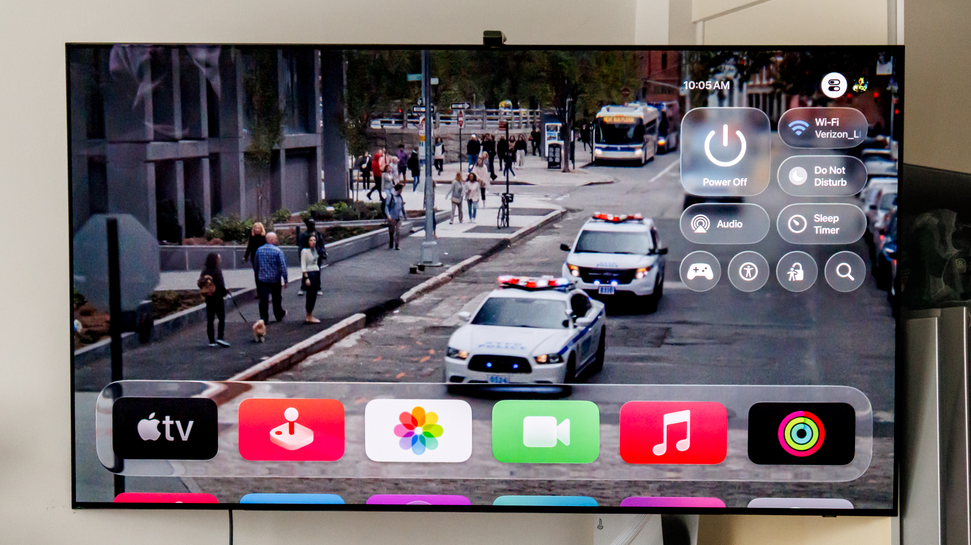 Apple TVOS 26 עם מרכז בקרת זכוכית נוזלית