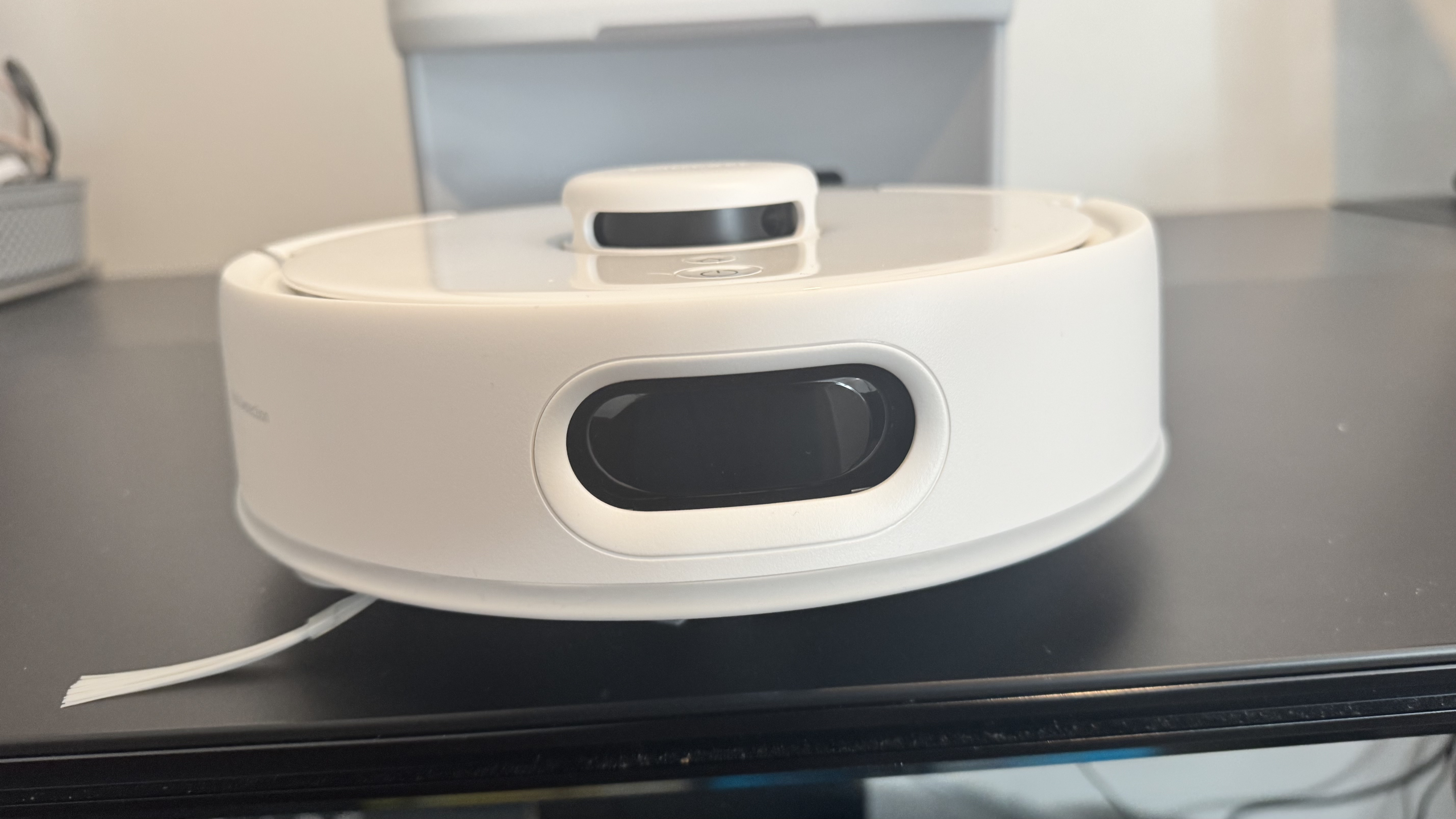 Switchbot k10+ vacuum robot