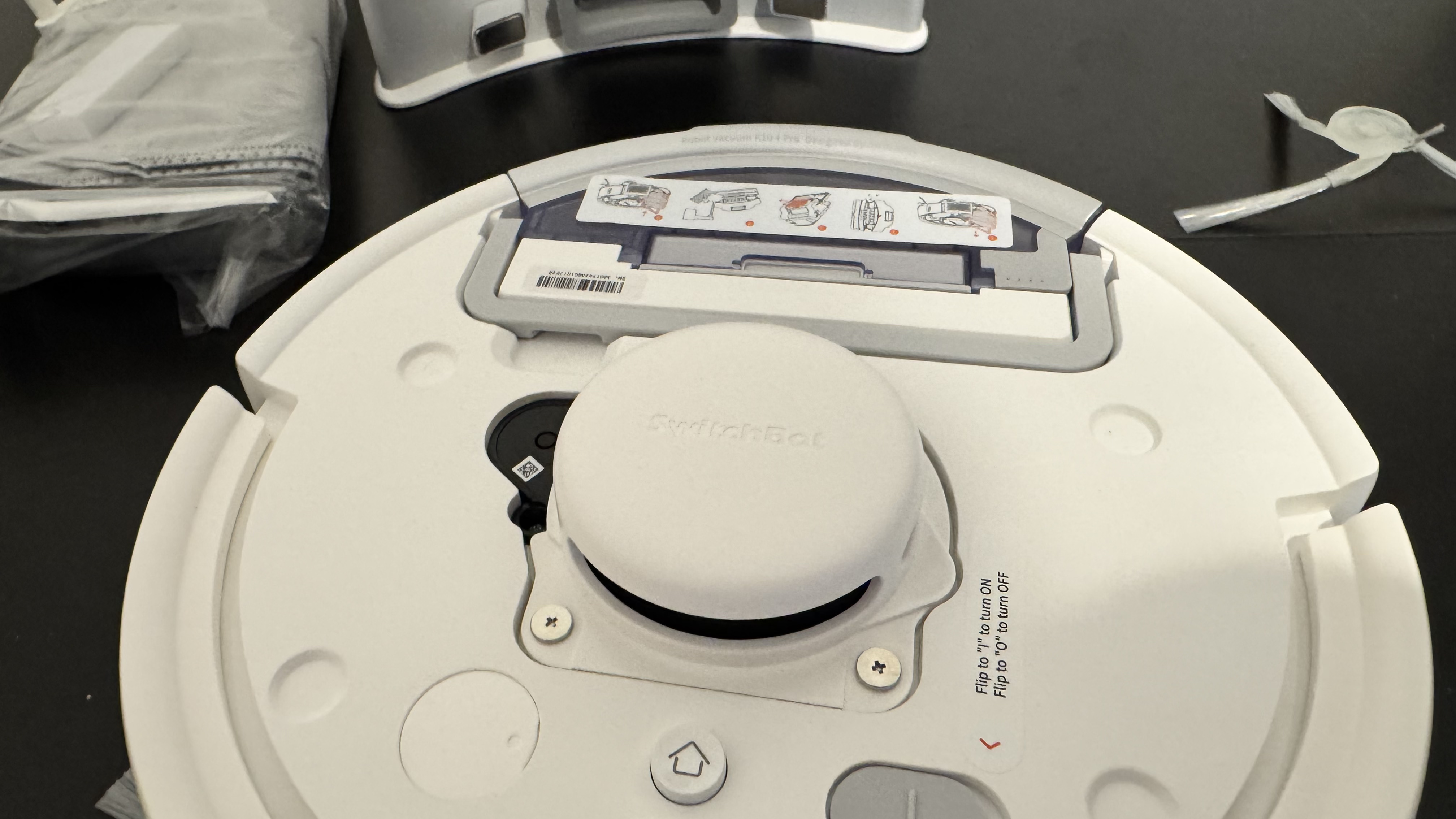 Switchbot k10+ vacuum robot