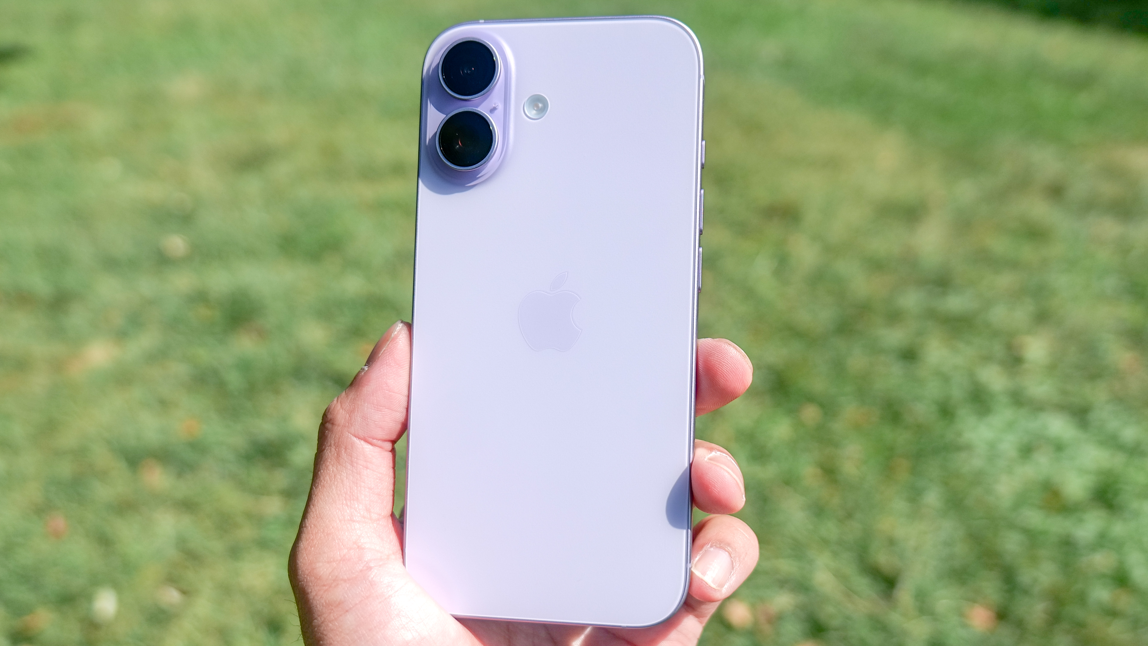 סקירת Apple iPhone 17.