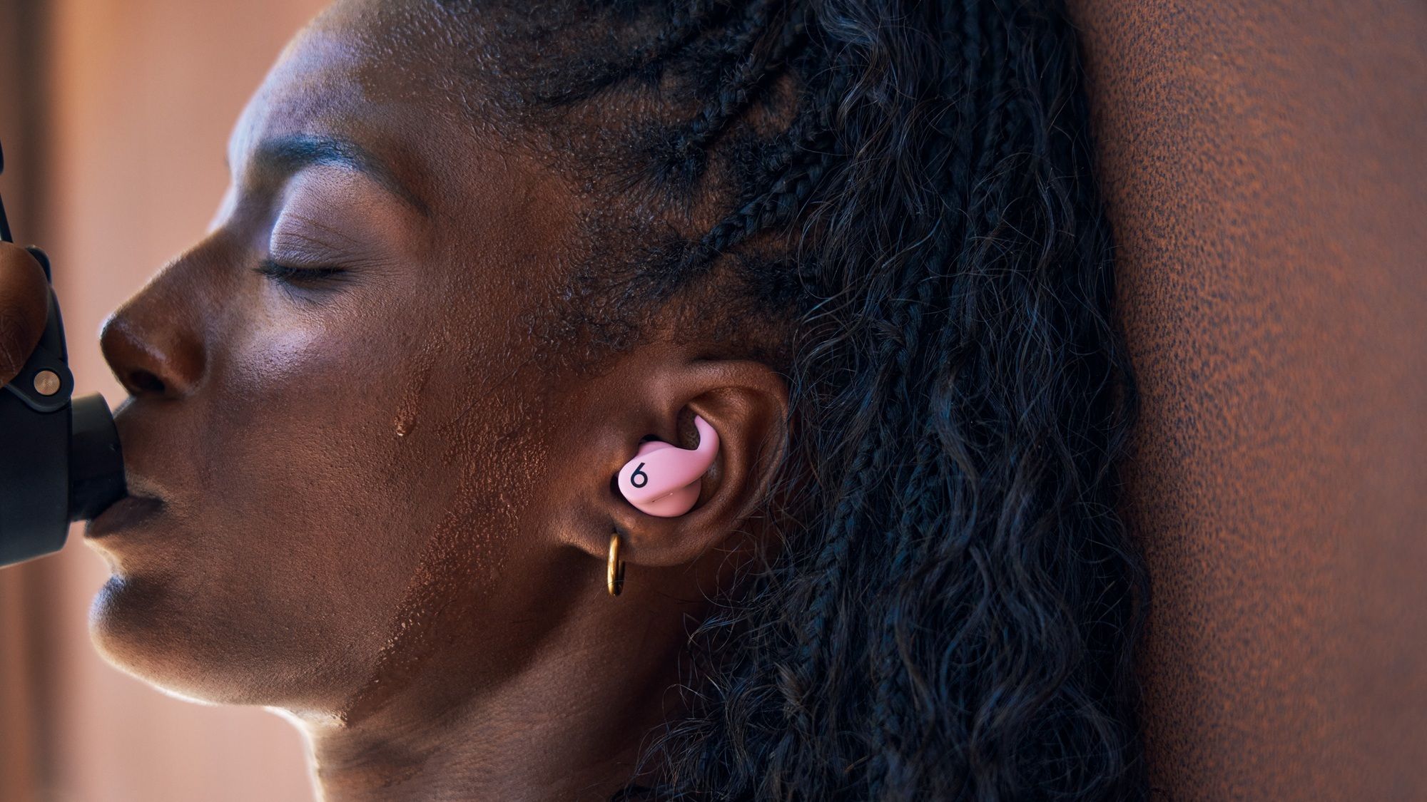 Beats מיתוג מחדש את האוזניים Fit Pro כפי שמתאימים ל- PowerBeats - הנה מה חדש