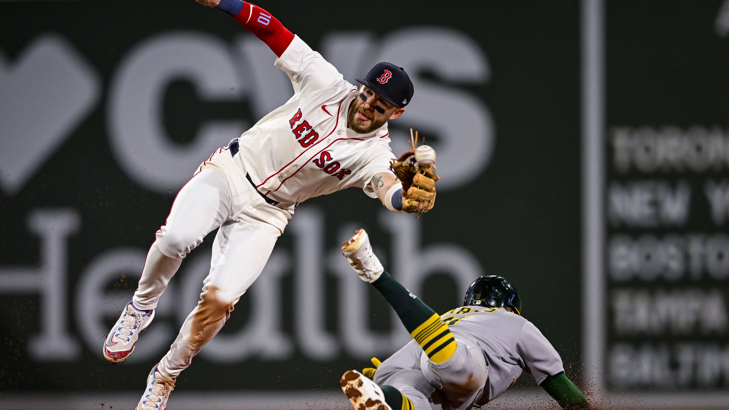 איך לצפות בסדרת Wildcard 2025: Live Stream Live League Baseball Flayoffs בחינם מכל מקום