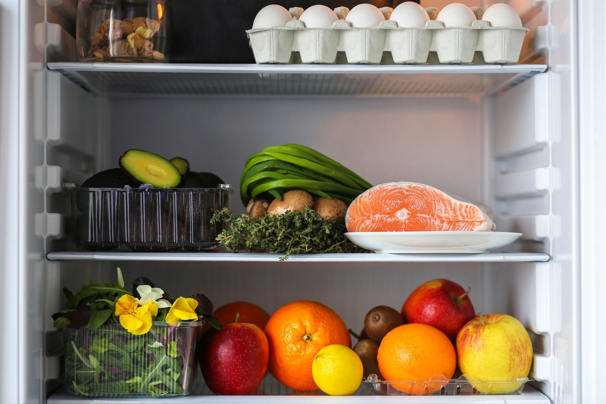 Study: Dietary intake of fruits and vegetables, polyunsaturated fats, and fish and positive psychological well-being in older adults: A cross-sectional analysis of the English Longitudinal Study of Ageing (ELSA). Image Credit: Vlada Tikhonova  / Shutterstock