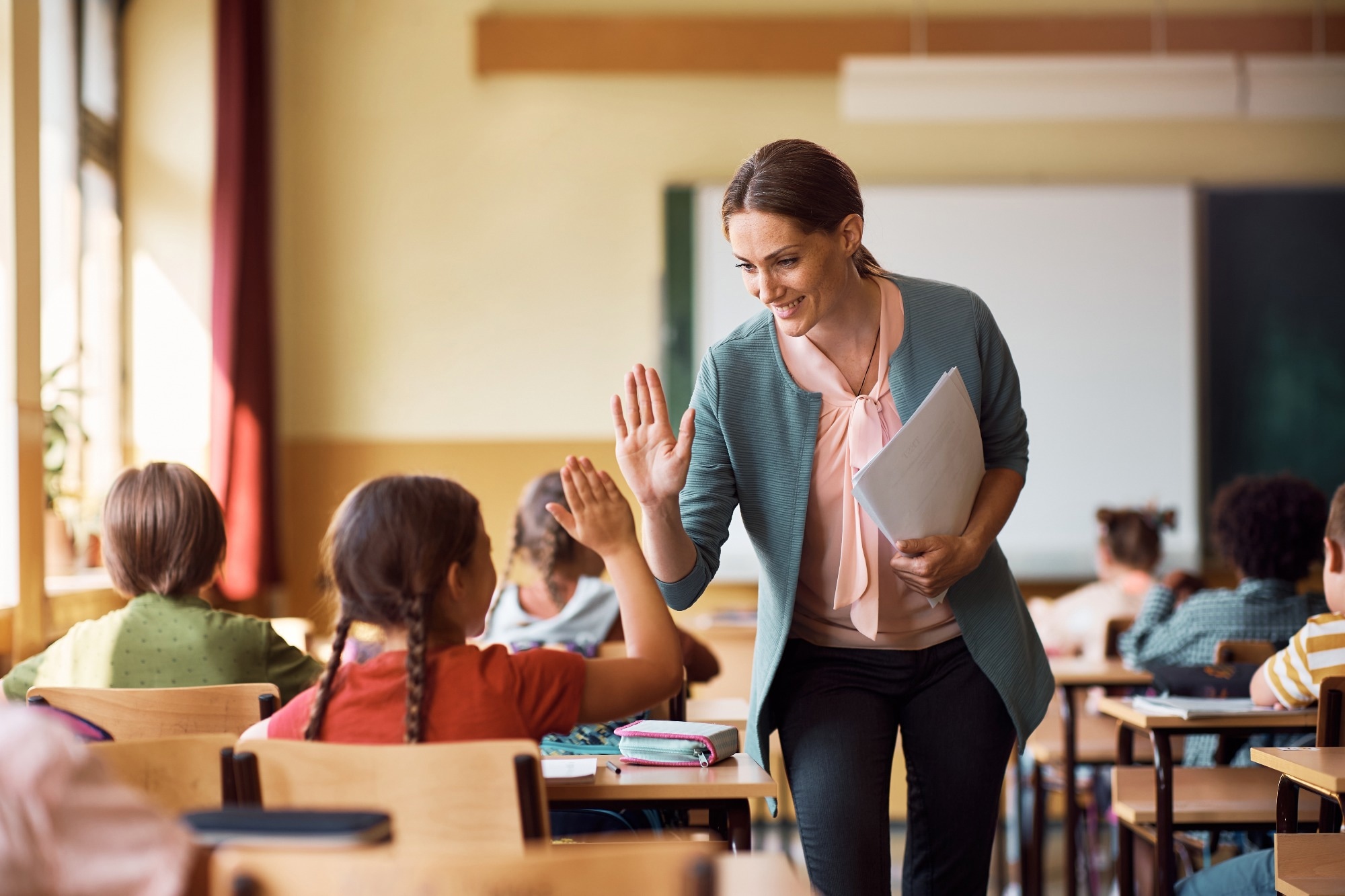 Study: Airborne microplastics and plastic additives in a school environment: identification, quantification, and associated inhalation risks. Image Credit: Drazen Zigic / Shutterstock