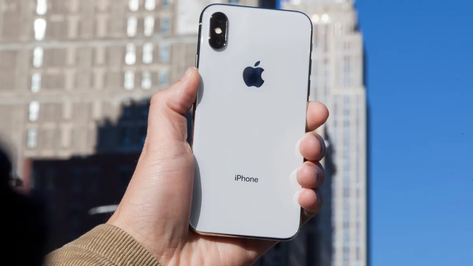 iPhone X ביד