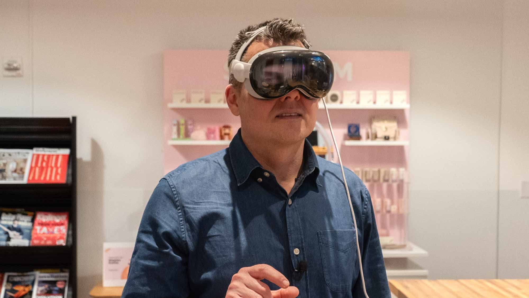 Apple Vision Pro עם Chip M5 שנחשף - הנה כל השדרוגים (ומה חסר)