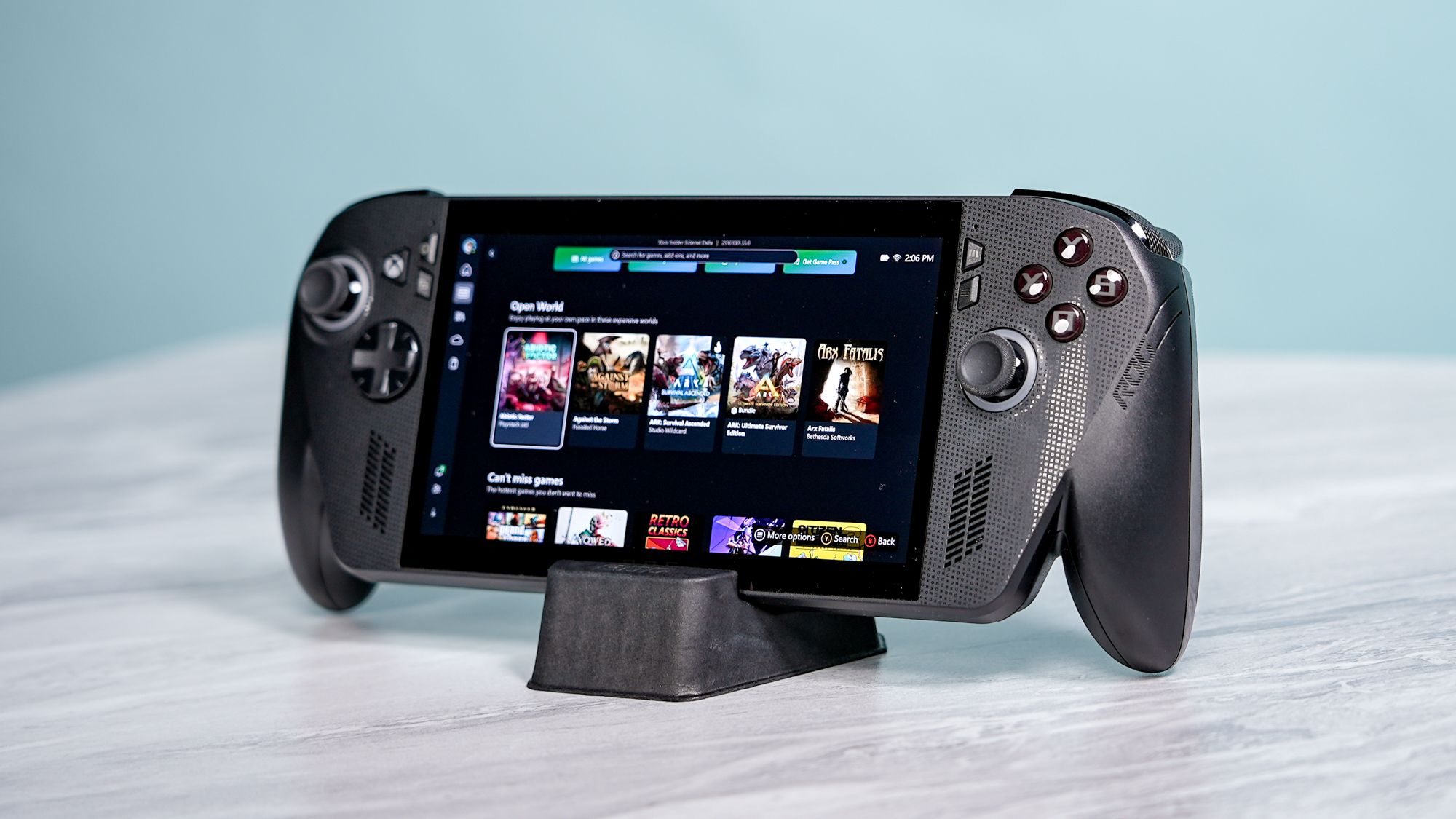 בוס Xbox מגן על תג המחיר של ROG Xbox Ally X של 999 דולר בטענה שהוא מספק "ערך" לגיימרים