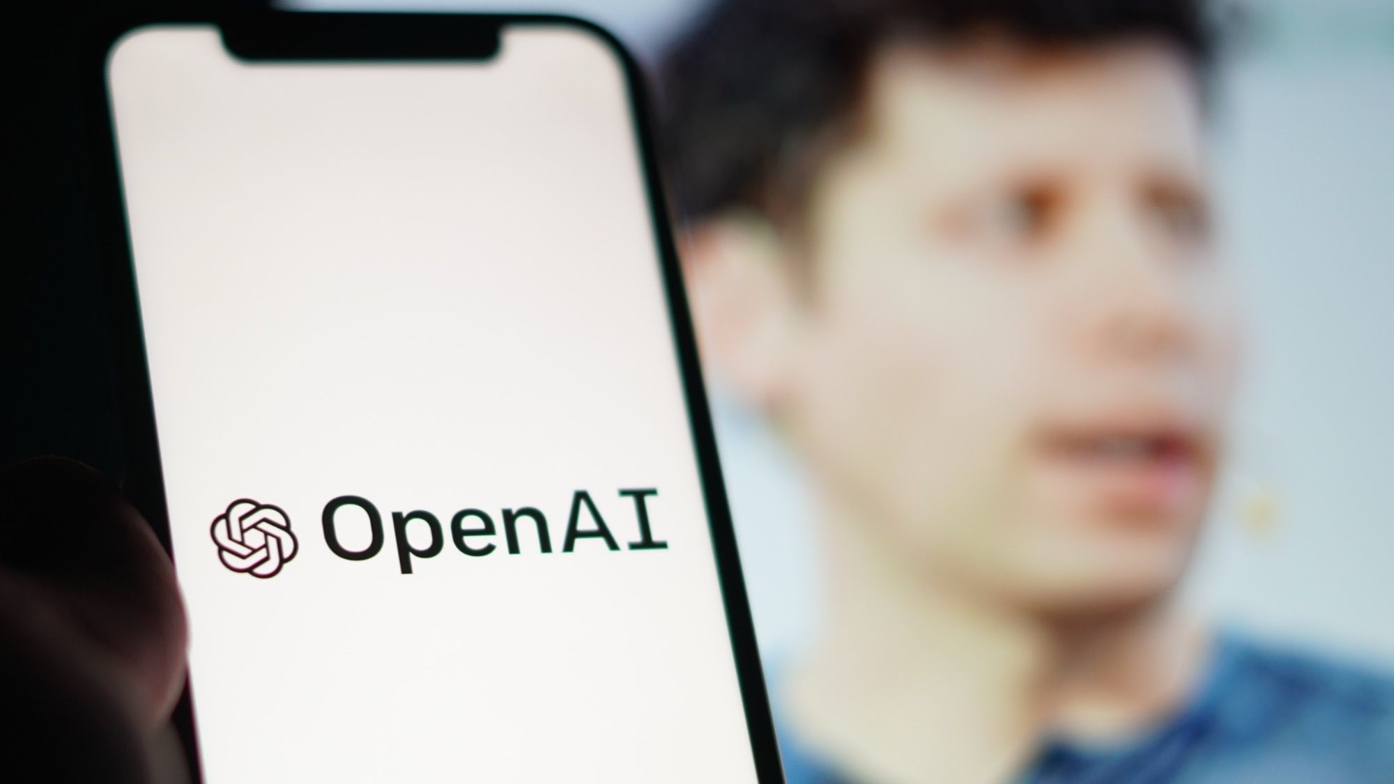 OpenAI מהדק את מעקות הבטיחות סביב זיופים עמוקים של ידוענים לאחר לחץ של בריאן קרנסטון ו-SAG-AFTRA - הנה כל מה שאתה צריך לדעת