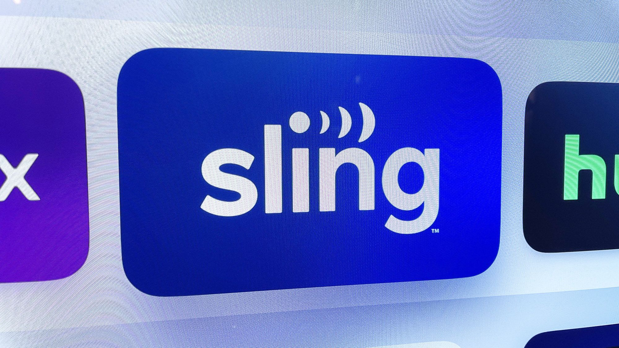 Sling TV פשוט הוסיף 9 ערוצים בחינם, כולל 2 מפחידים ליל כל הקדושים