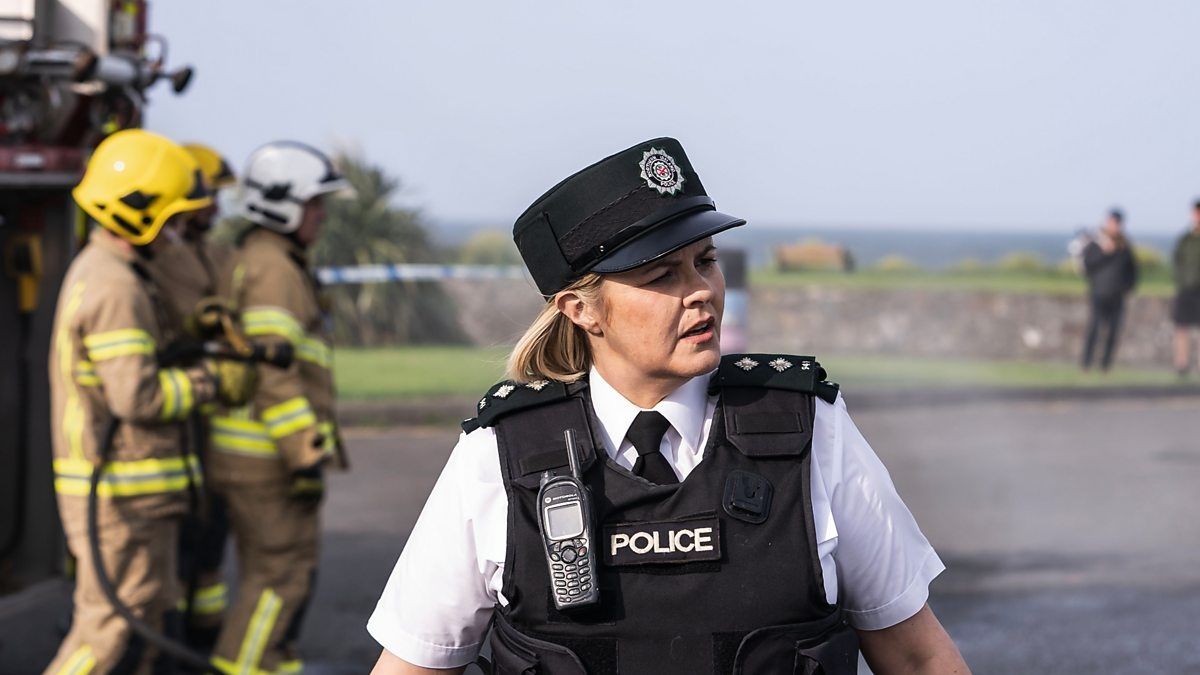 Even Dunlop (played by Tara Lynne O'Neill) has a major situation to deal with in "Hope Street" season 5