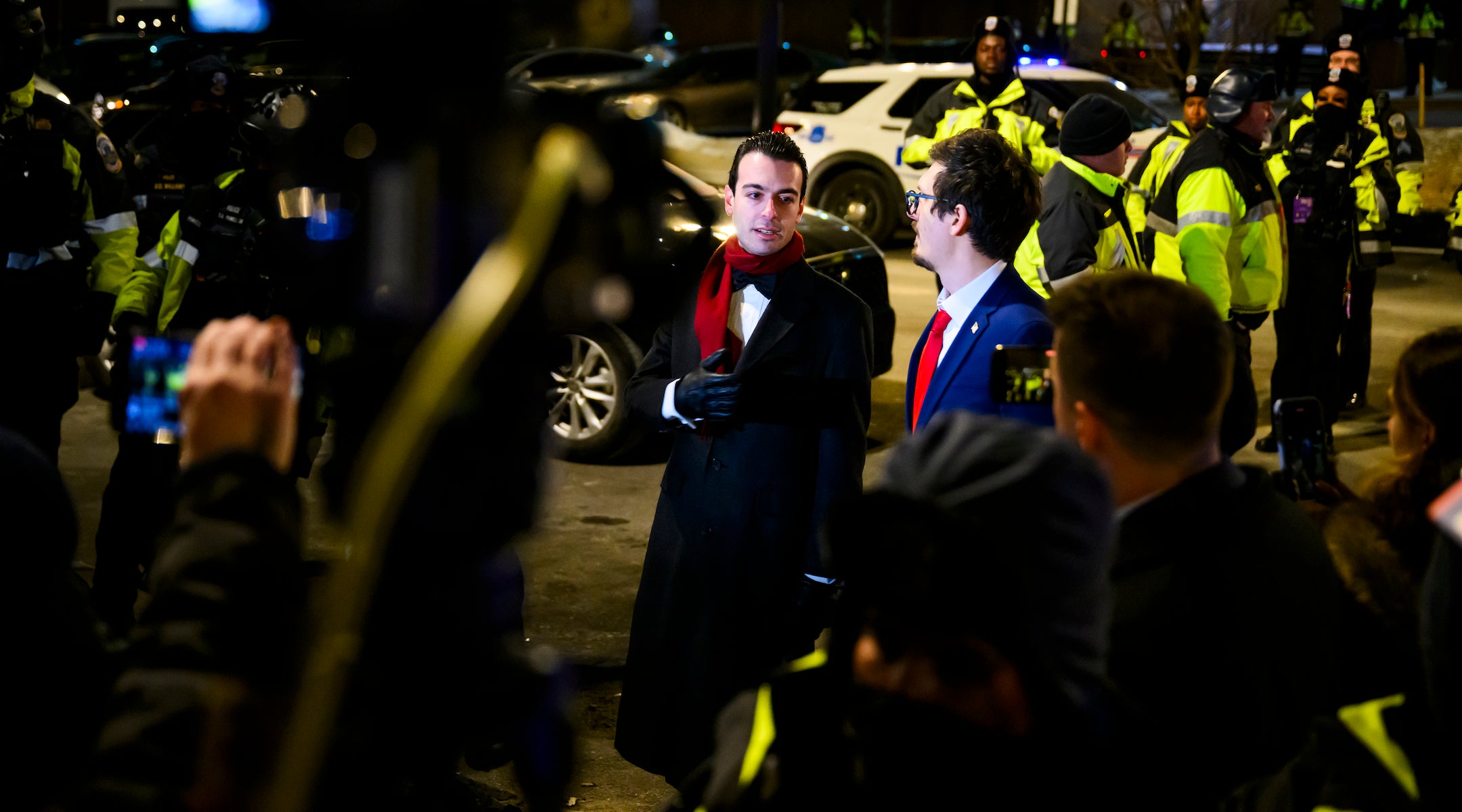 מועמד טראמפ אמר שיש לו 'רצף נאצי'. האם הוא עדיין יקבל תפקיד מנהלי מרכזי?