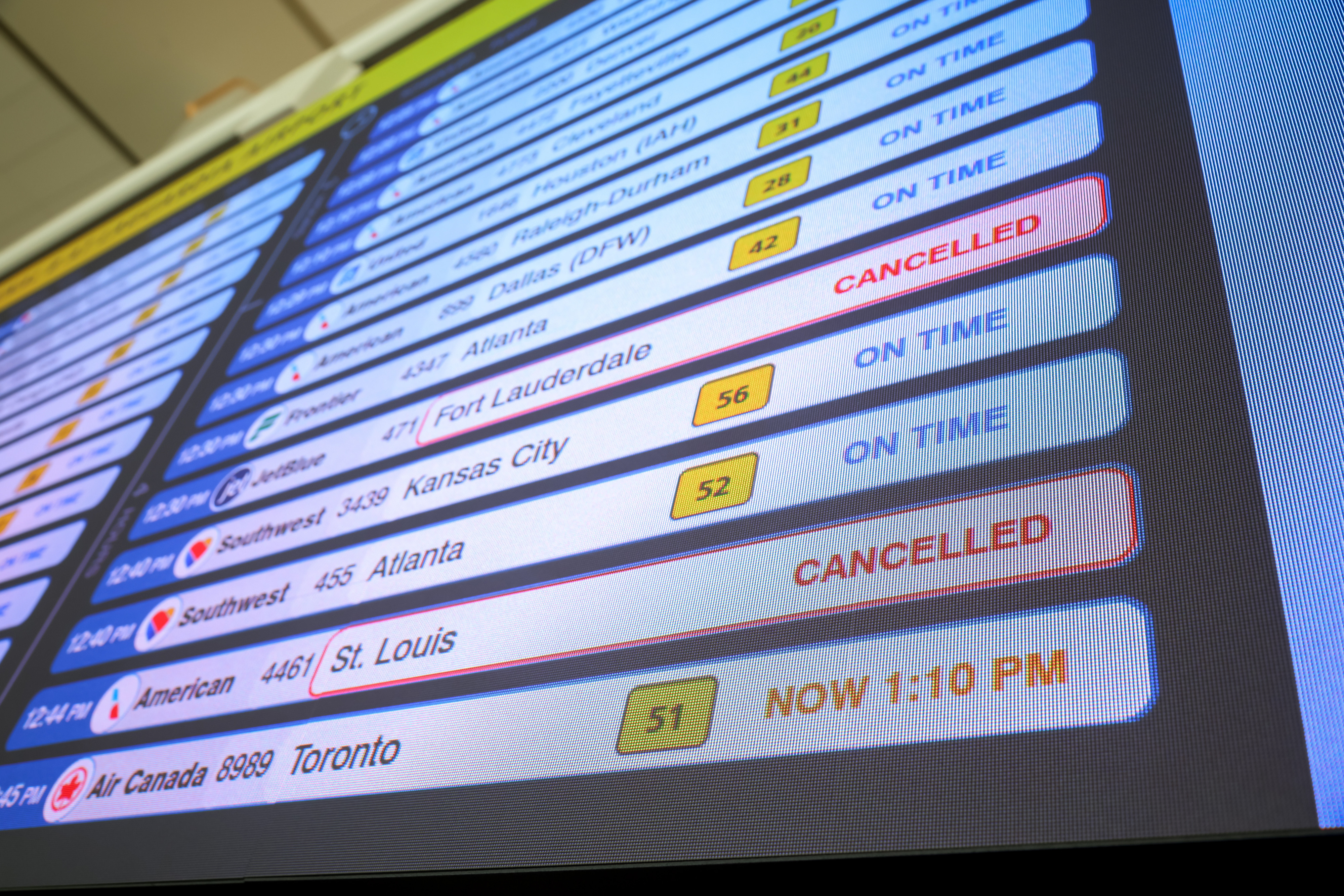 סצנות משדות תעופה