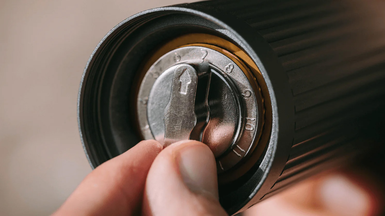 מטחנת קפה ידנית של Aeropress