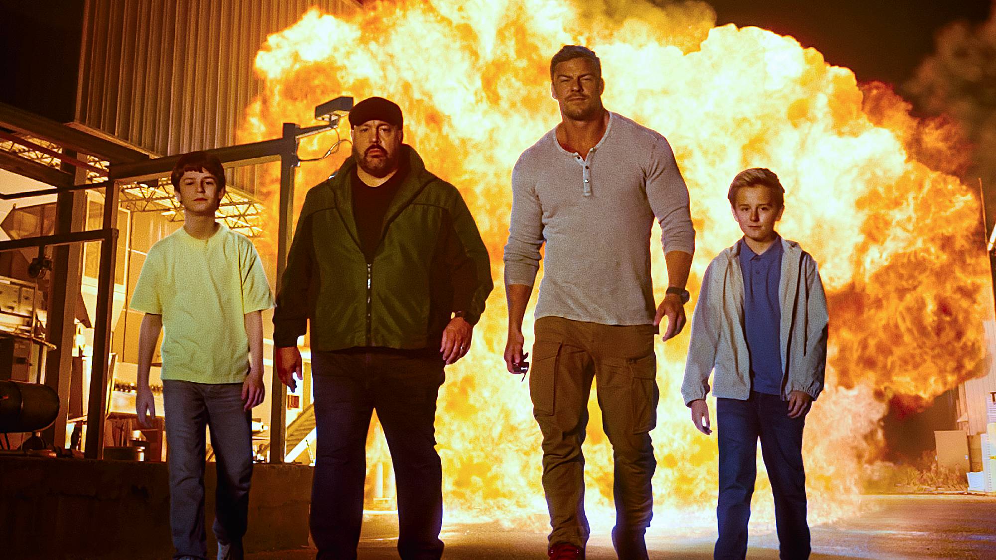 בנג'מין פאג'ק בתור לוקאס, קווין ג'יימס בתור בריאן, אלן ריצ'סון בתור ג'ף, ובנקס פירס בתור CJ ב "Playdate" ב-Prime Video