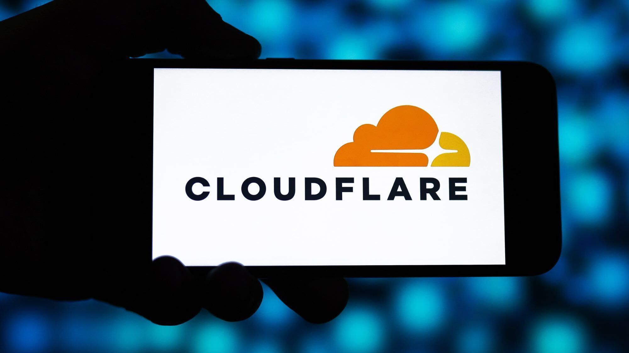 Cloudflare מושבת - עדכונים חיים על הפסקת אינטרנט המשפיעים על ChatGPT, X, Spotify ועוד