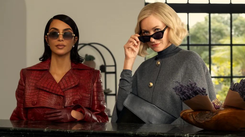 Kim Kardashian and Naomi Watts (L-R) in Hulu's "All's Fair"