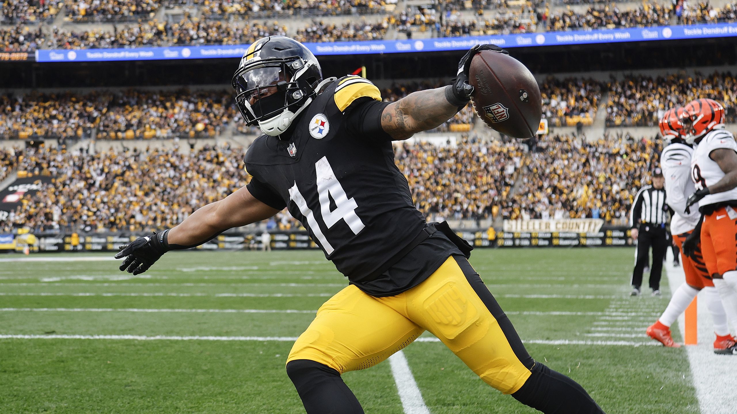 איך לצפות בספורט בלאק פריידי - הזרם NFL, סתיו בינלאומיים, ליגת העל, פורמולה 1 מכל מקום בעולם