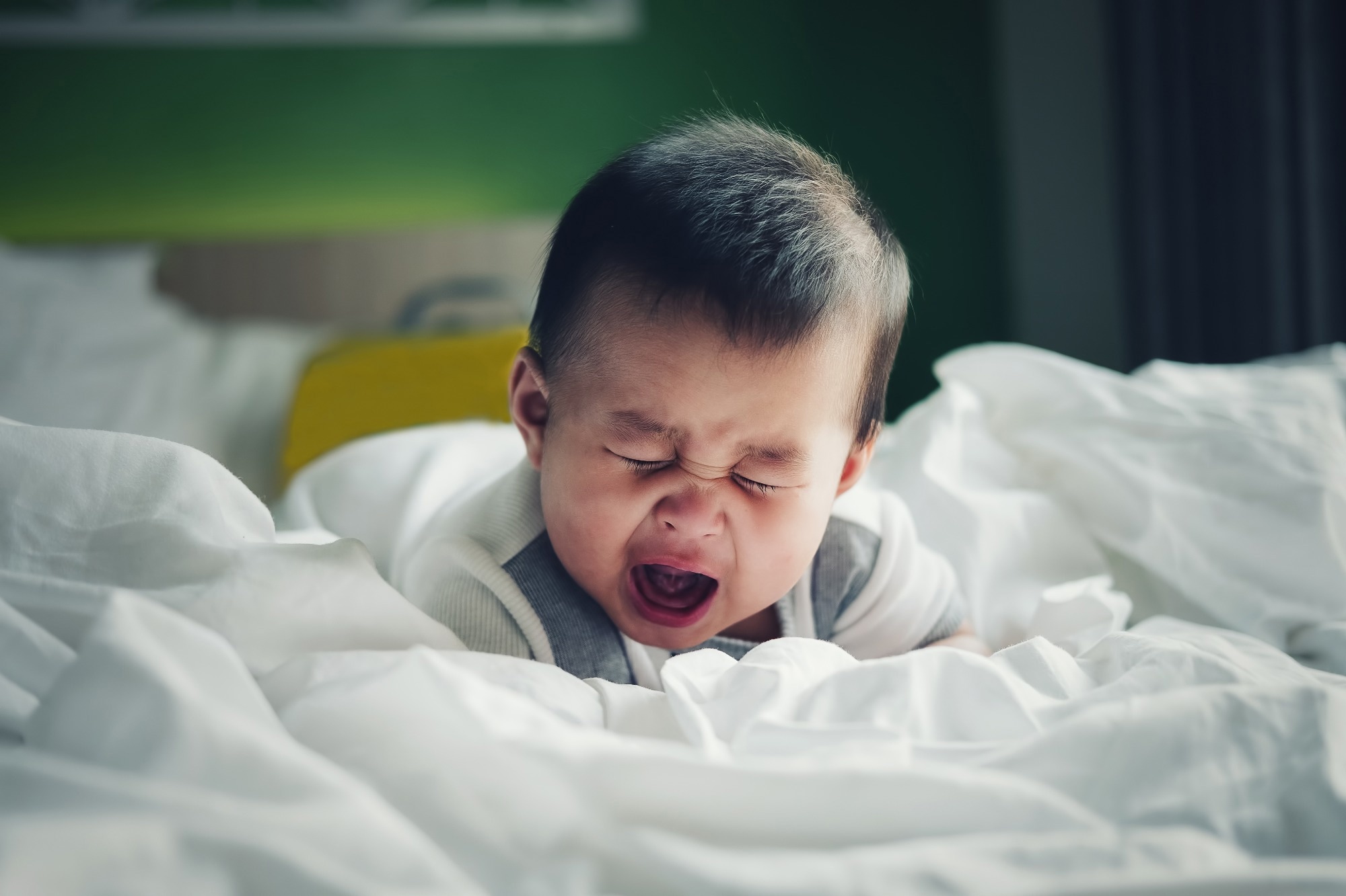 Study: Infantile Colic: When to Suspect Cow’s Milk Allergy. Image Credit: Jirapong Manustrong / Shutterstock