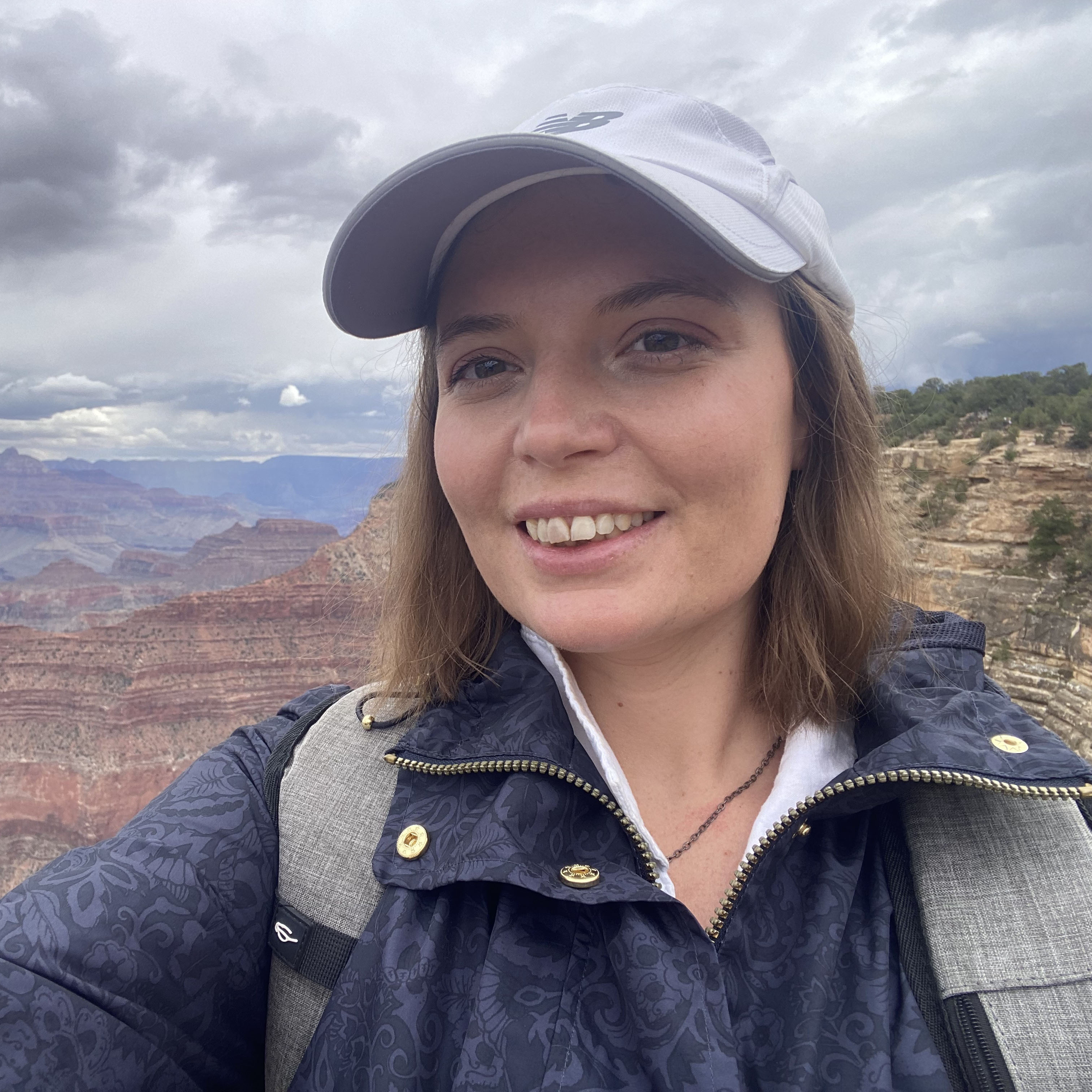 תמונה של כותבת צוות השינה רות ג'ונס