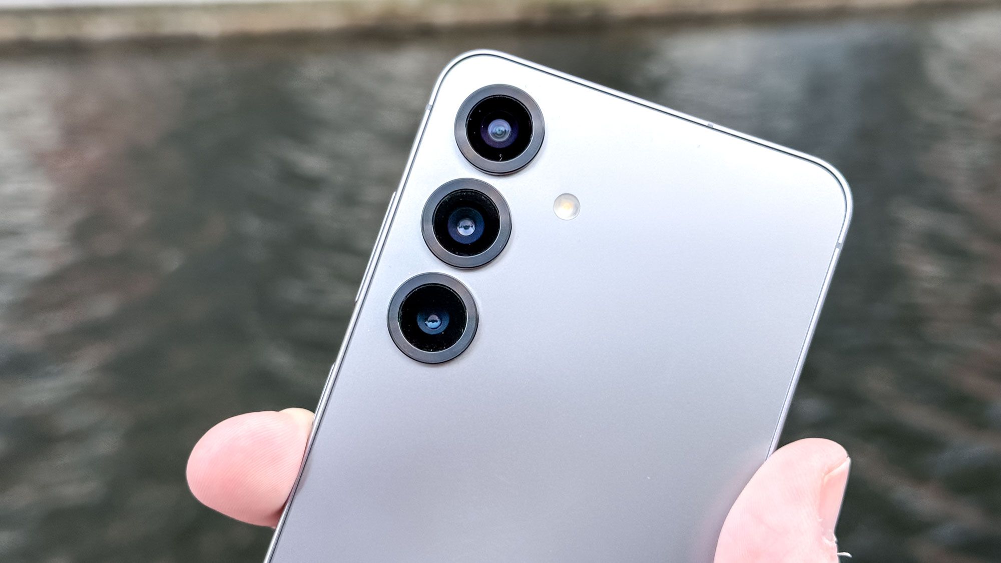 שמועות של סמסונג גלקסי S26 מצביעות על מצלמה חדשה והשקה מוקדמת מהצפוי - הנה הפרטים