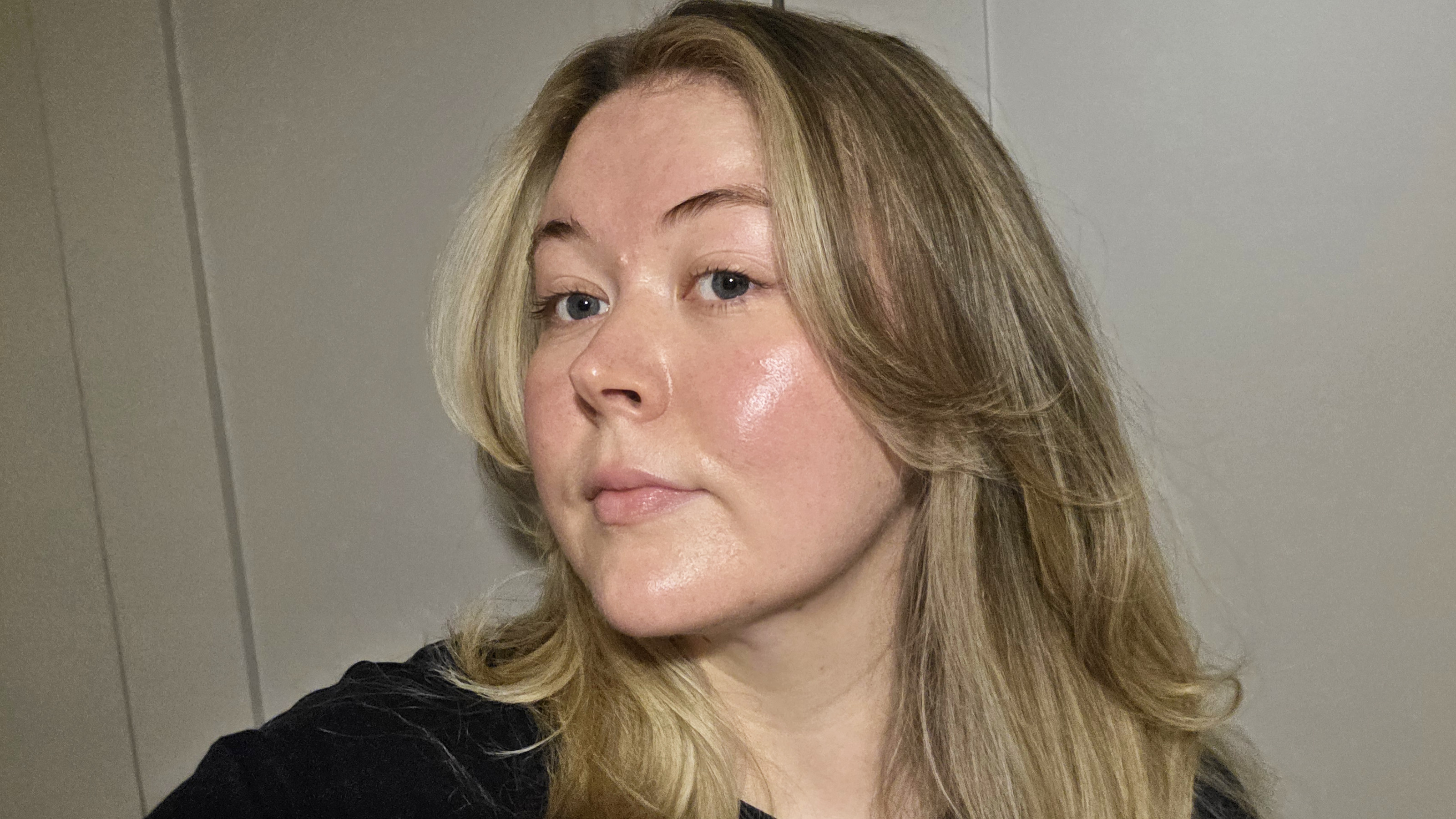 שיער לאחר ייבוש עם המברשת העגולה של Shark Glam