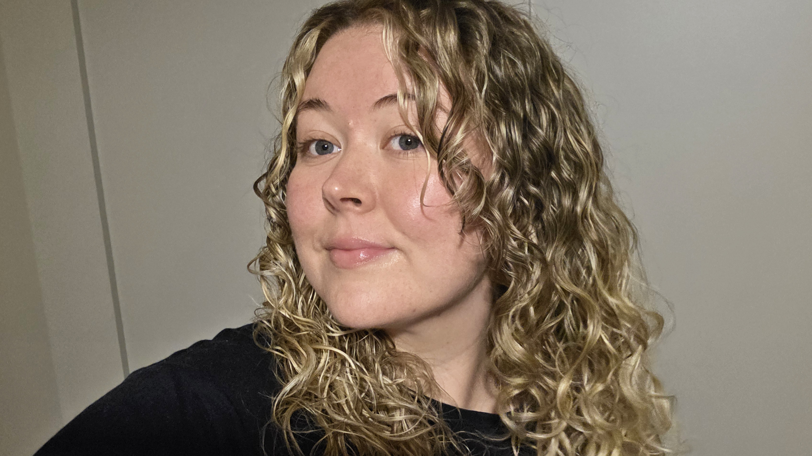 שיער לאחר ייבוש עם מפזר Shark Glam