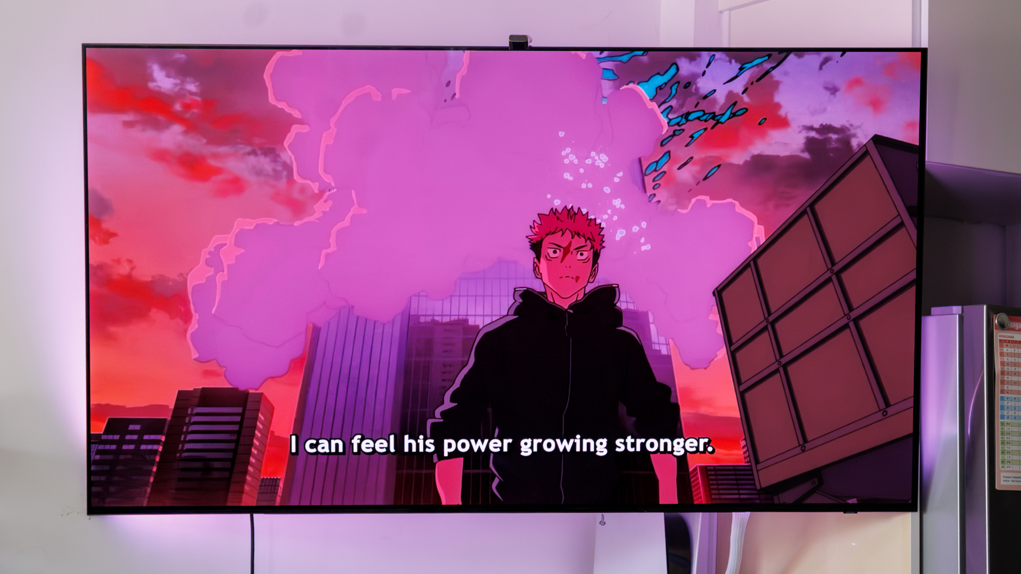 הזרמת טלוויזיה צמודת קיר עם Amazon Fire TV Stick 4K Select