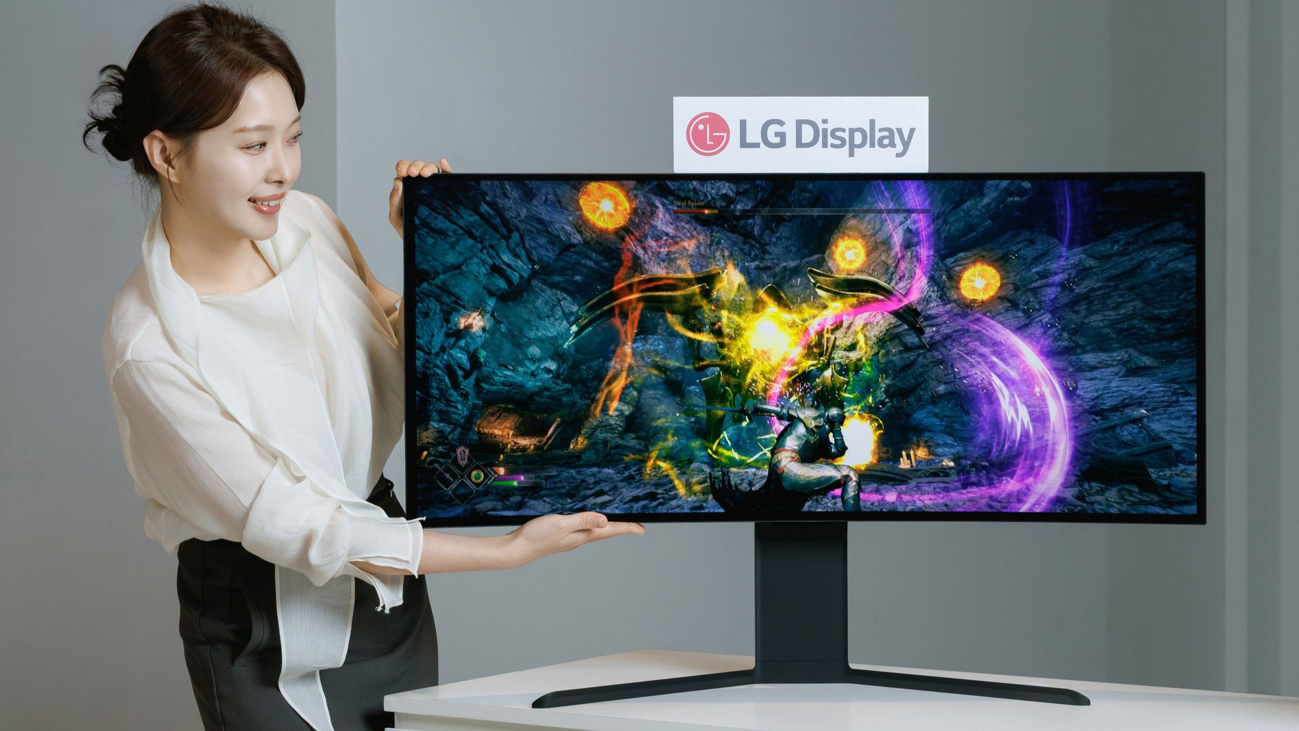 LG Display חושפת את צג ה-OLED הראשון בעולם עם קצב רענון גבוה ומטורף של 720Hz וזמן תגובה של 0.02ms בלבד