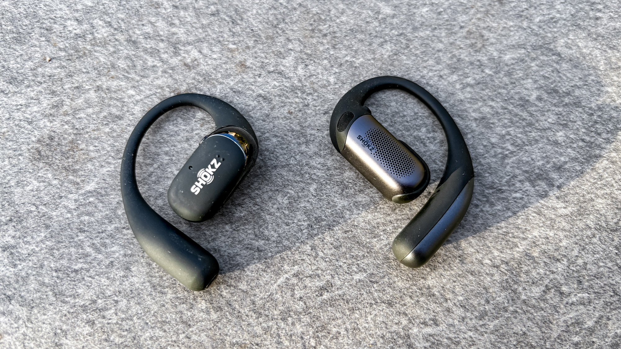 Shokz OpenFit 2+ ו-Shokz OpenFit Pro