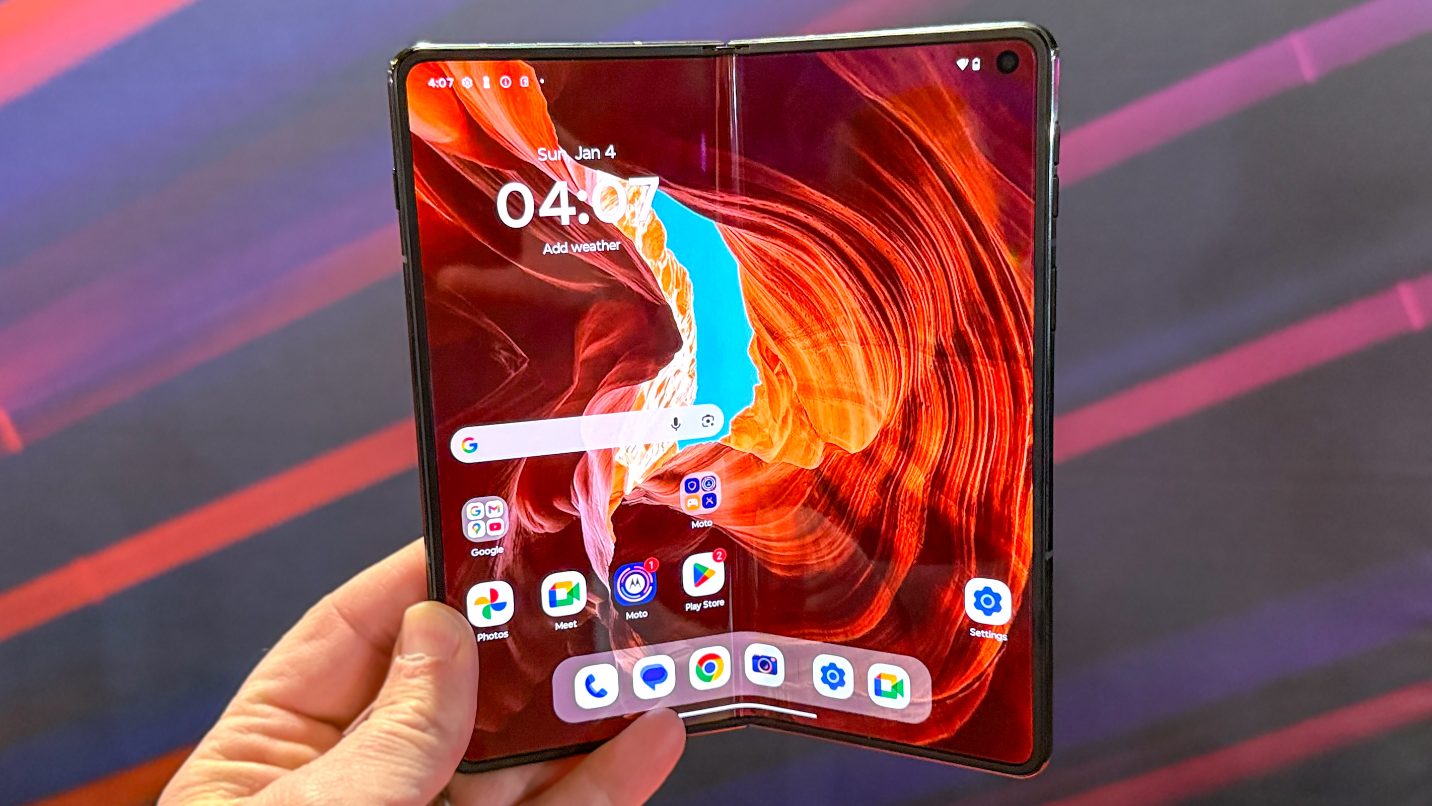 תצוגה פנימית של Moto Razr Fold