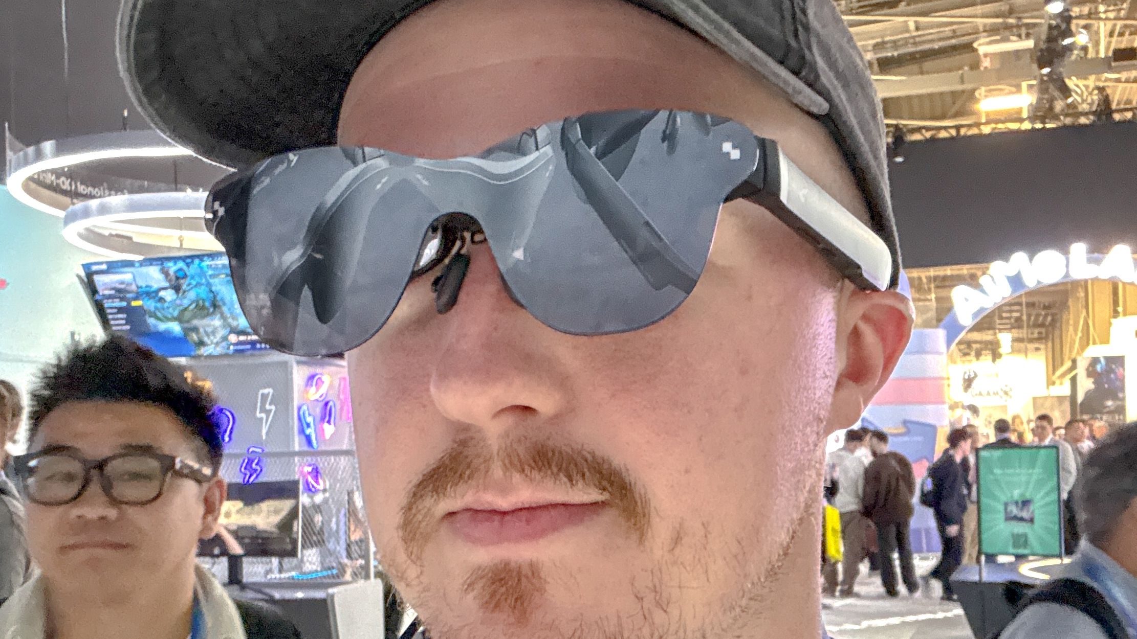 ניסיתי את RayNeo Air 4 Pro, והוויזואליות החדשה של HDR10 מדהימה לחלוטין