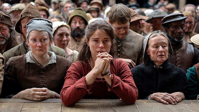 ג'סי באקלי בתפקיד אגנס שייקספיר ב- "Hamnet" (2025).