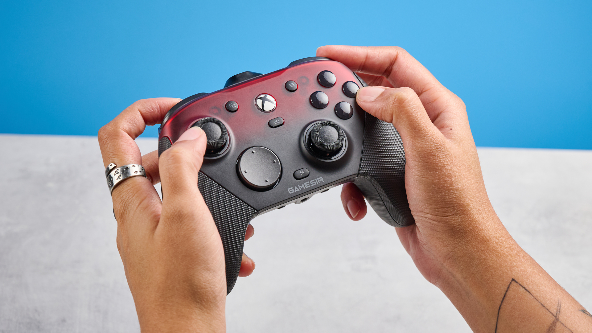 בקר Xbox חוטי שחור ואדום GameSir G7 Pro