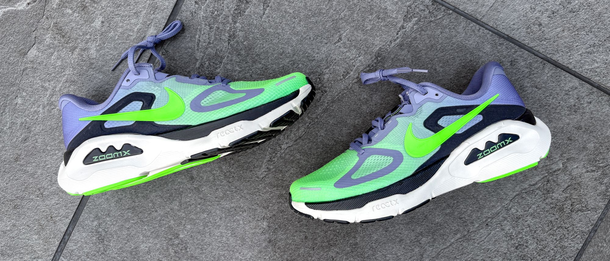 רצתי 35 מייל ב-Nike Structure Plus — הנה פסק הדין שלי לגבי נעל היציבות המרופדת ביותר של נייקי מאת ניק האריס-פרי פורסם ב-15 בינואר 26 ה-Nike Structure Plus מספקת הרבה נוחות ותמיכה והיא אופציה מרופדת חזקה עבור רצים שמשתמשים בנעל יציבות.