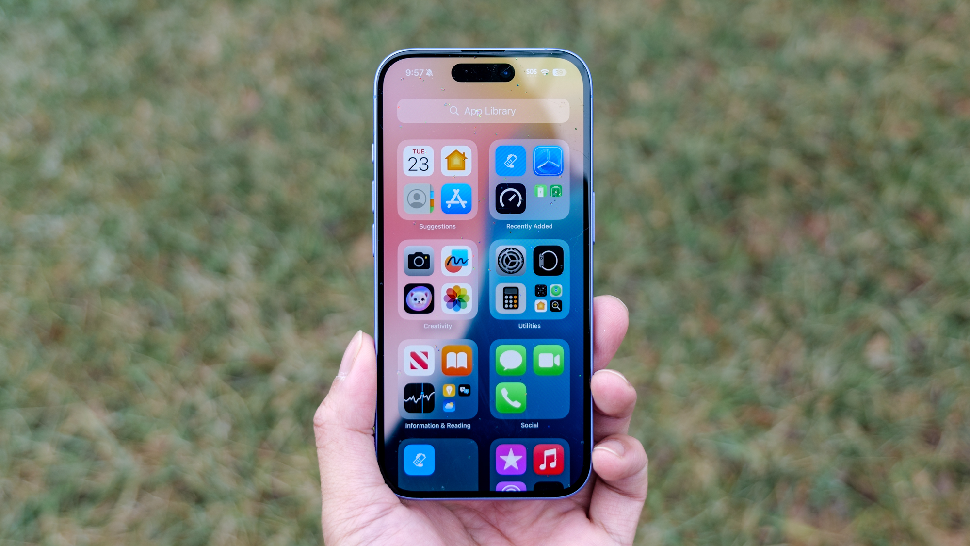 אייפון מציג ממשק iOS 26.