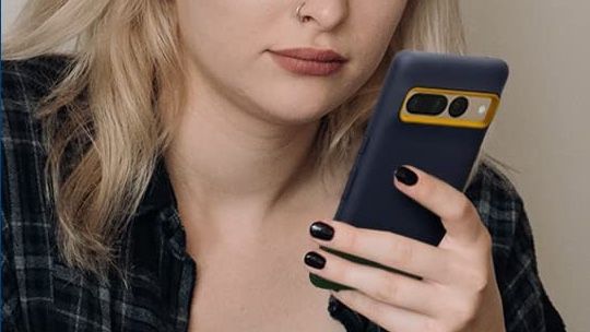 Person using their phone in a Google Pixel 7 Pro case
