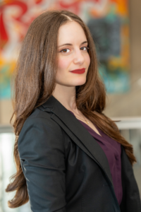 צילום ראש של ג'וליה סבסטיאן