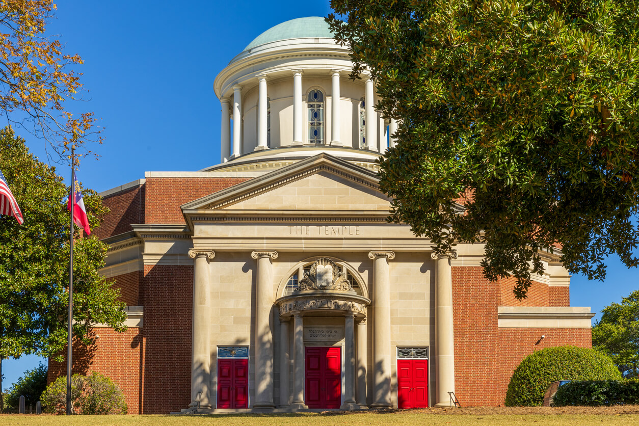 מצית הצית בית כנסת במיסיסיפי. זה מרגיש מוכר להחריד.