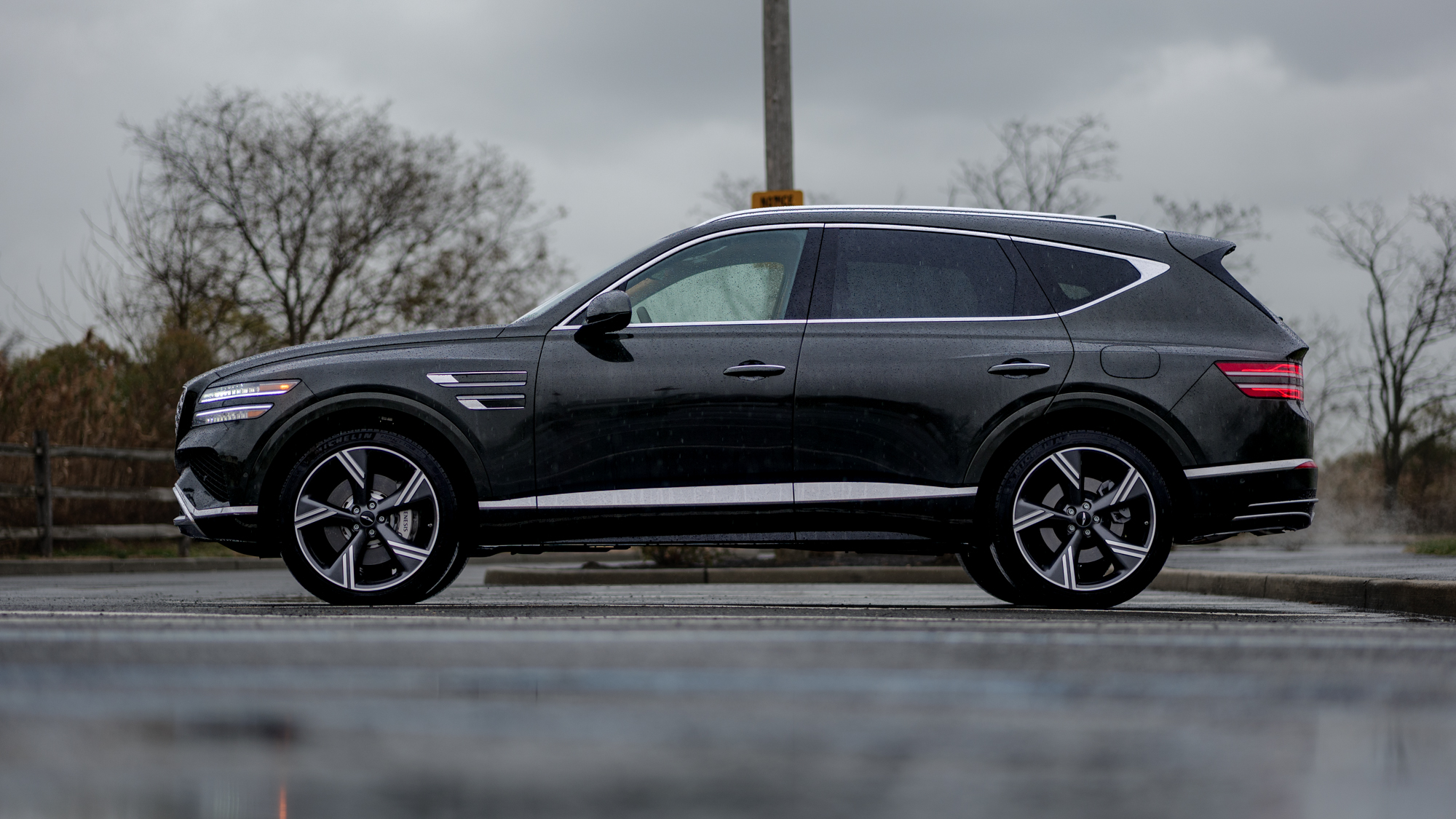 סקירת נסיעת מבחן של Genesis GV80 2026.