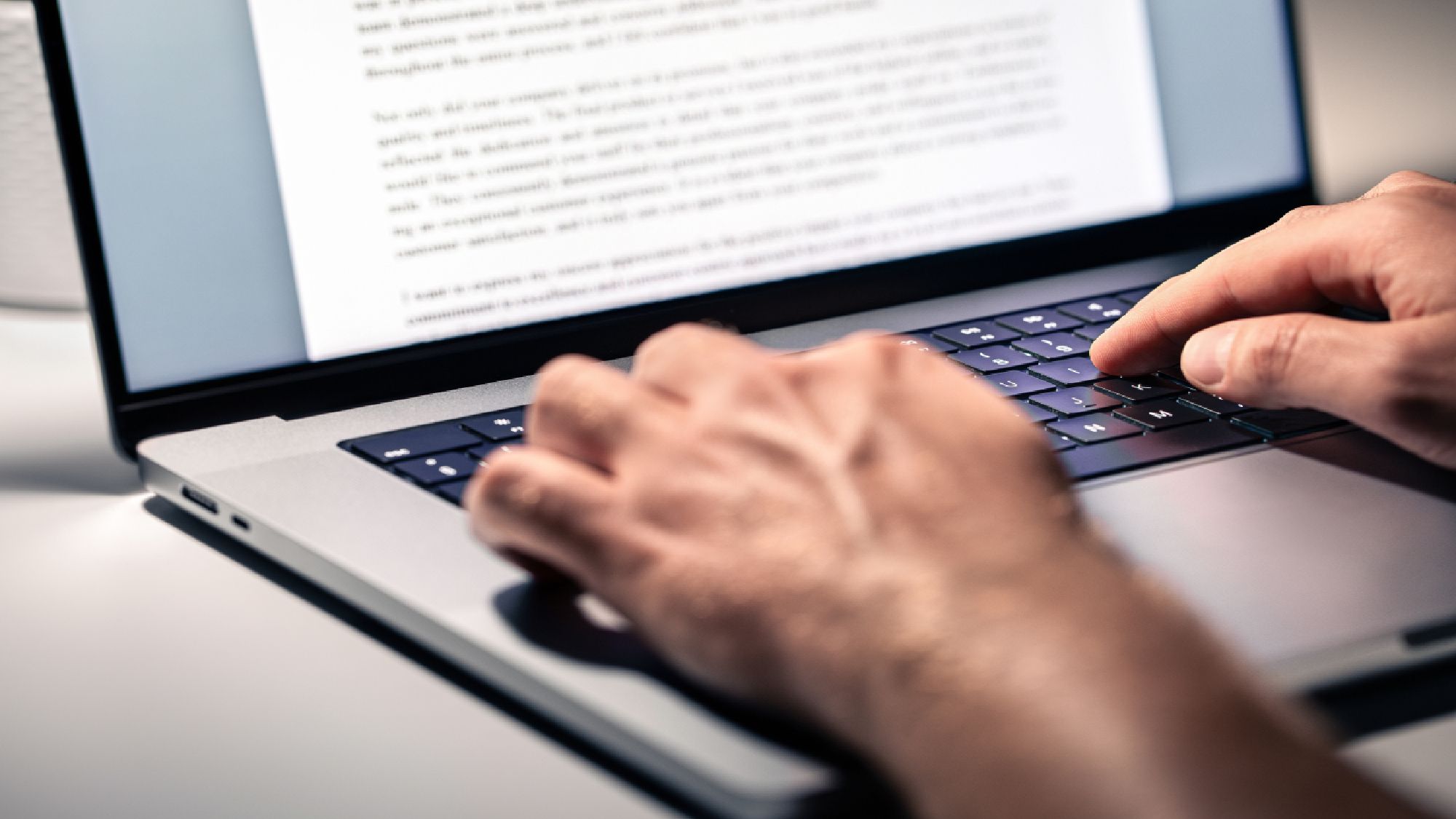 5 כלי כתיבה נטולי בינה מלאכותית שהופכים אותך לכותב טוב יותר - מבלי ש-ChatGPT יעשה את העבודה בשבילך