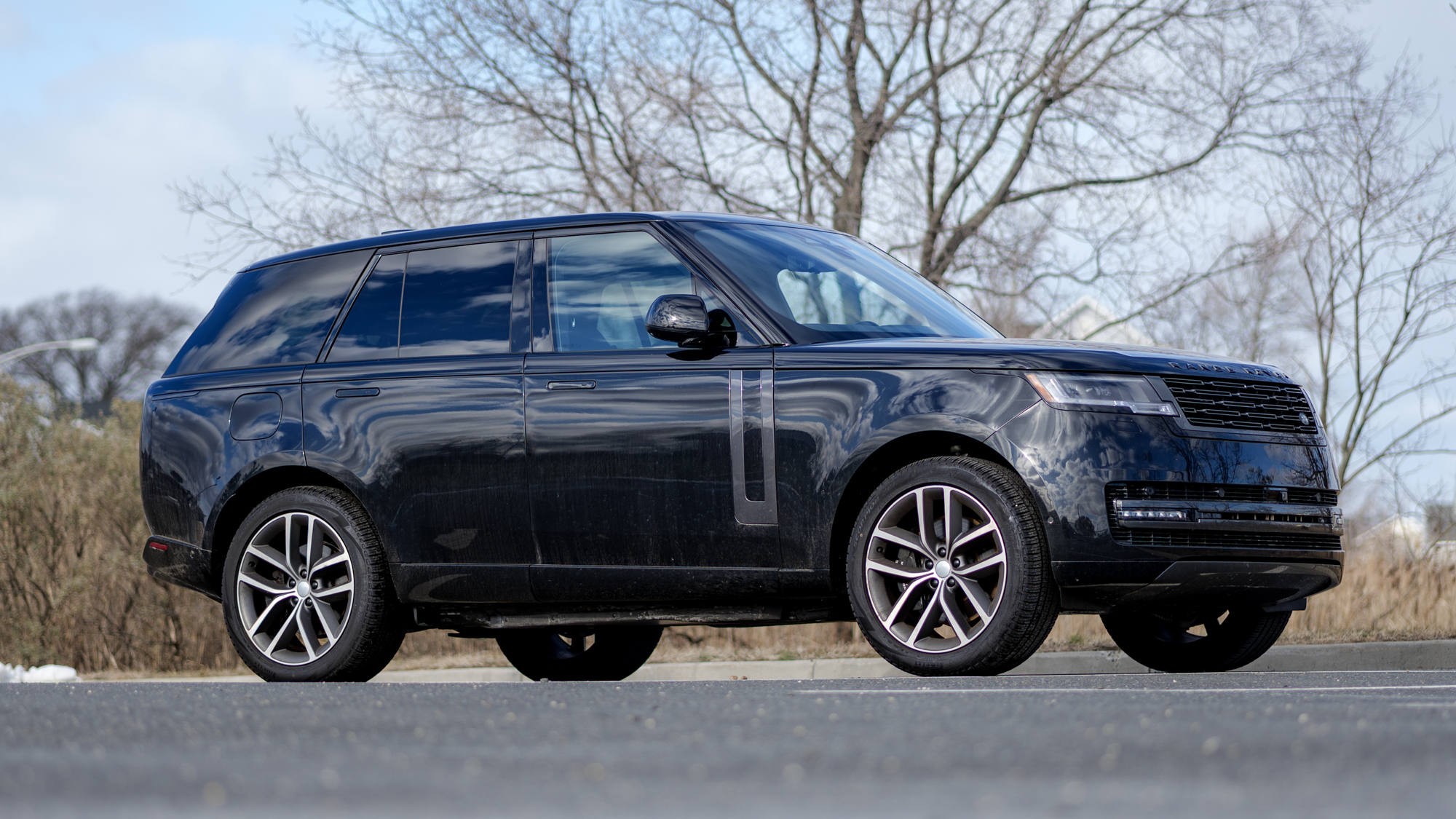 נסיעת מבחן של ריינג' רובר L460 2025.