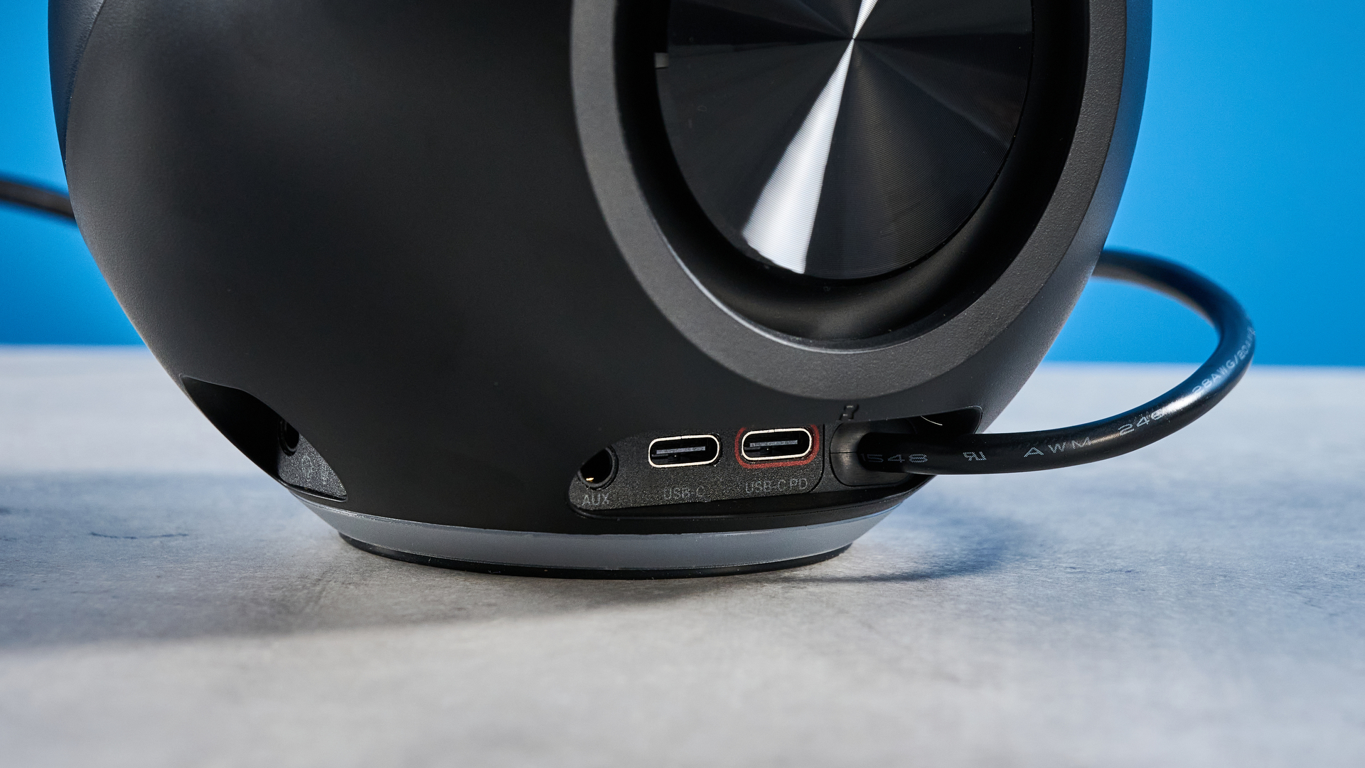 רמקולים למחשב Black Creative Pebble Pro