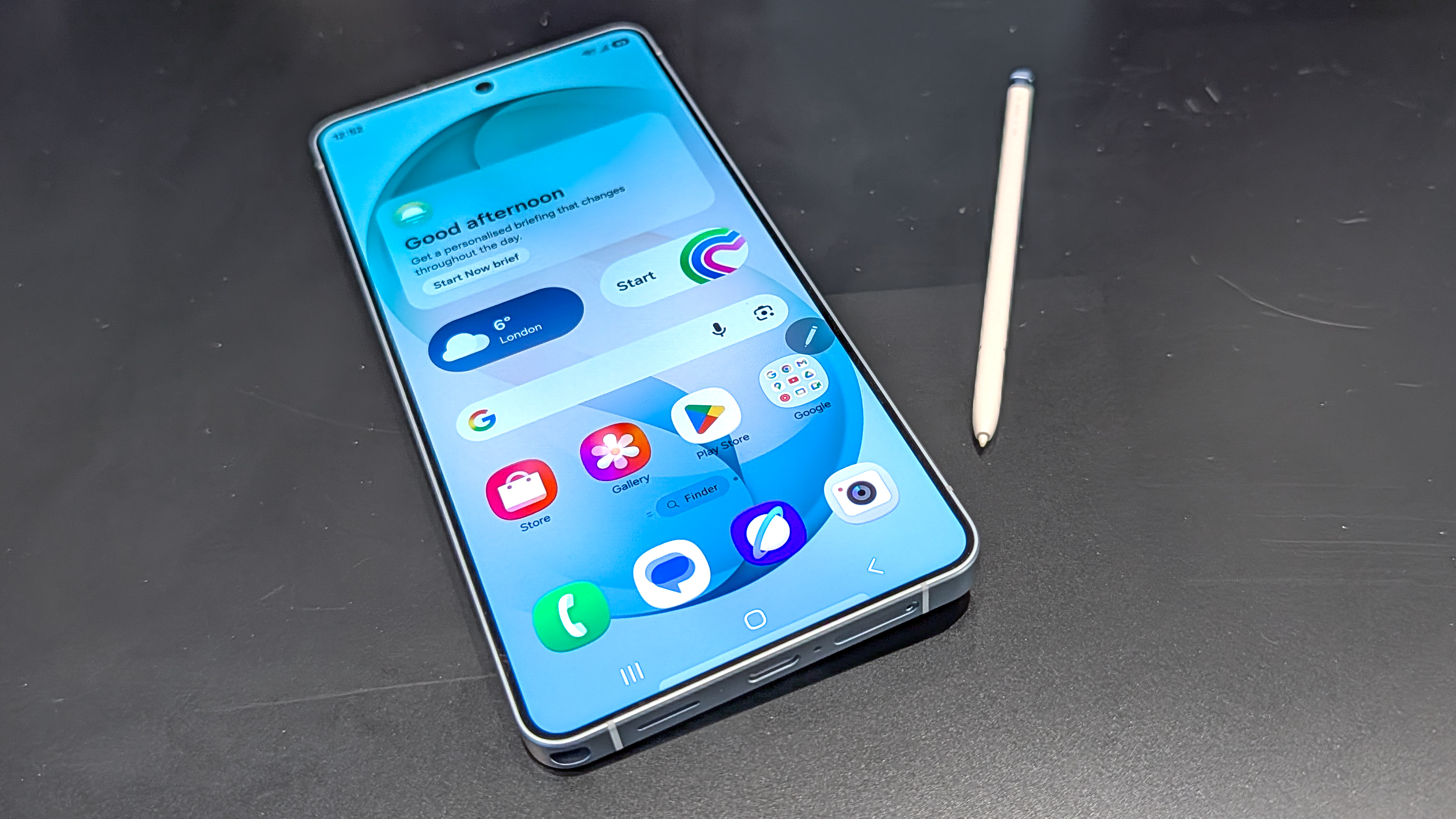 תמונות מעשיות במיוחד של Samsung galaxy s26