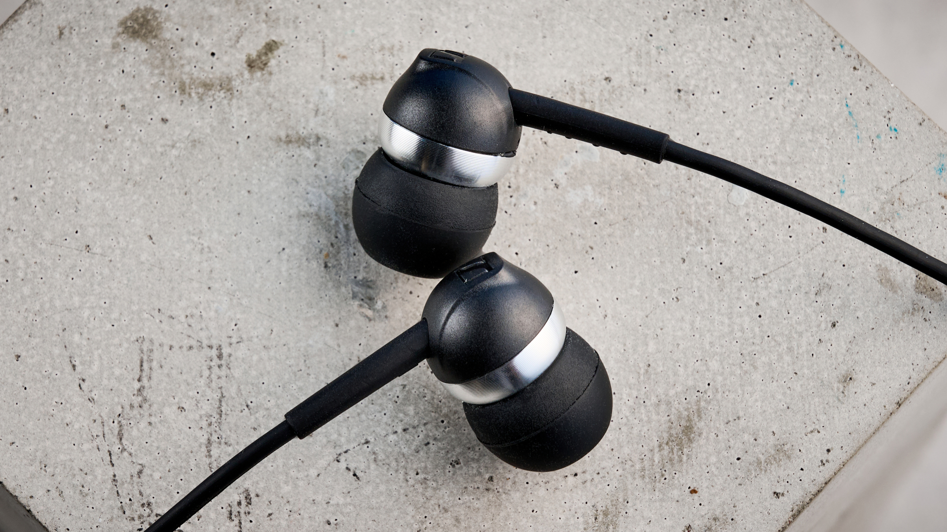 אוזניות חוטיות Sennheiser CX 80U בצבע שחור