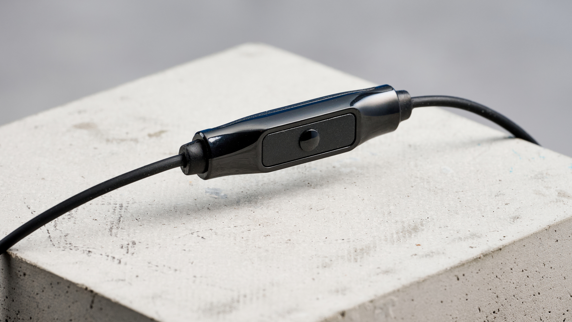 אוזניות חוטיות Sennheiser CX 80U בצבע שחור